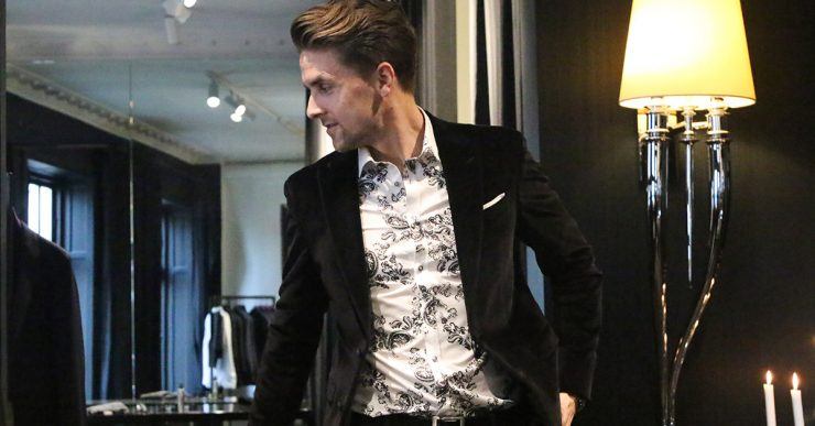 Emil in Sand Copenhagen shirt and dinner jacket